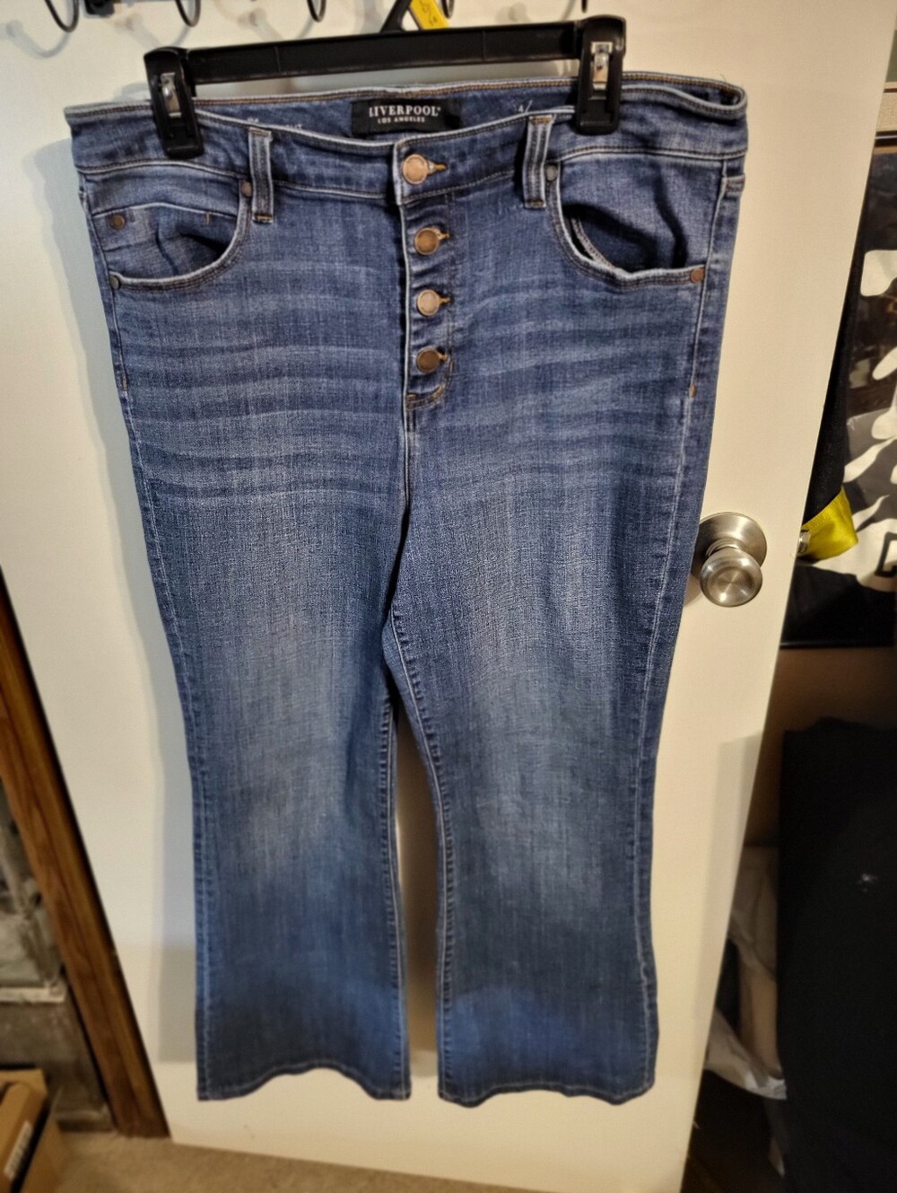 LIVERPOOL BUTTON FLY BOOTCUT JEANS SZ 14